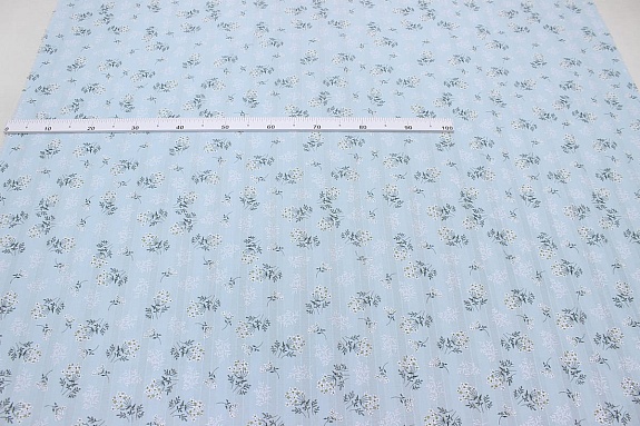 Фактурный хлопок с мережкой-полосой "Веточки ромашки на бледно-бирюзовом", ВИД2, ш.1.45м, хл-100%