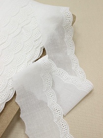 Шитье цв.молочно-белый (общая ширина 67мм, ширина вышивки 20мм), хлопок-100%, батист