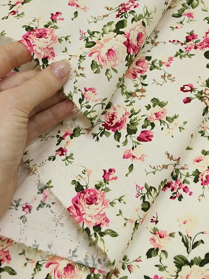 Импорт. хлопок "Большие пионы на сливочном", ш.1.5м, хлопок-100%, 100гр/м.кв