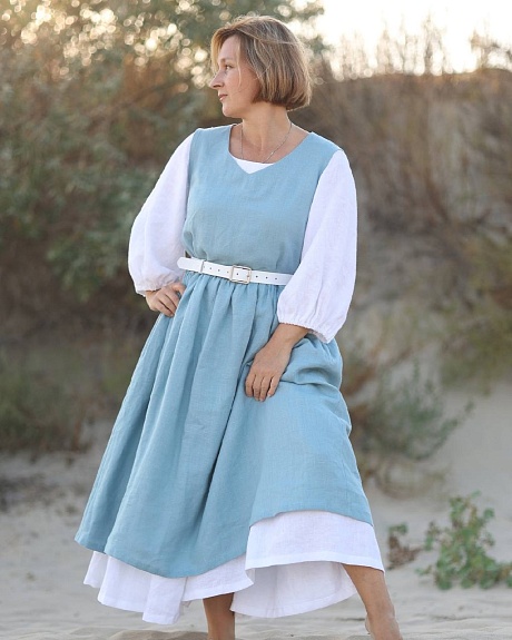 Легкое платье и сарафан, две самостоятельные вещи, можно носить вместе и по-отдельности
