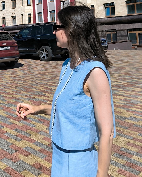 Костюм из однотонного костюмного льна