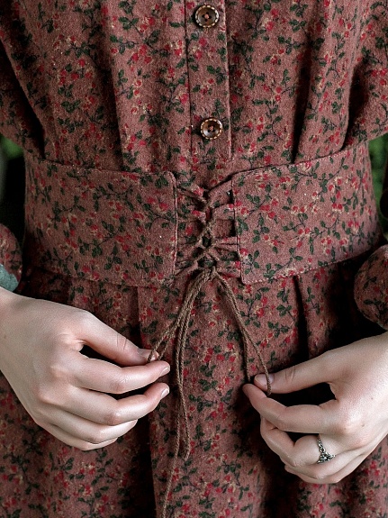 Платье из теплого хлопка "Мелкие цветочки с веточками"