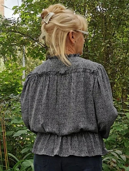 Блузка из штапеля "Мелкая рябь"