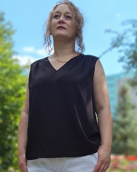 Блуза из однотонного штапеля