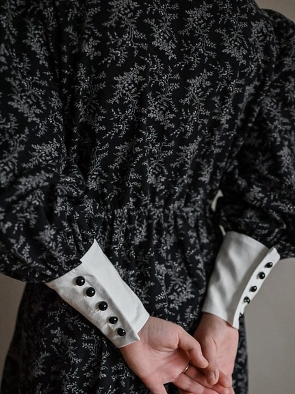 Платье из Теплого хлопка "Осенние травы" цв.черный