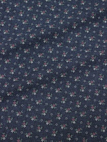 Мерный лоскут Плательный хлопок "Мелкие бордово-белые цветочки на чернильно-синем винтаже",ш.1.5м, хл-80%, п/э-20%