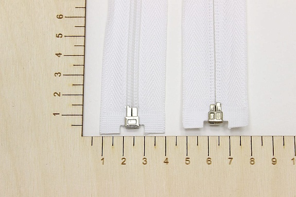 Молния спиральная №5 цв.белый, 55см