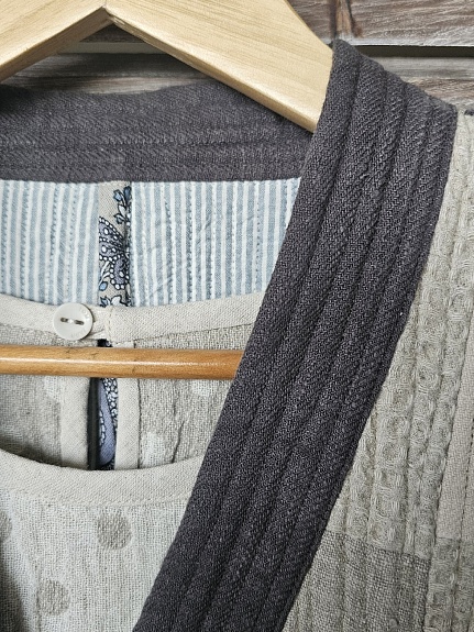 Платье и жакет из льняных тканей