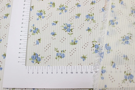 Фактурный хлопок "Полоски - голубые цветочки", ш.1.52м, батист, хлопок-100%, 80гр/м.кв