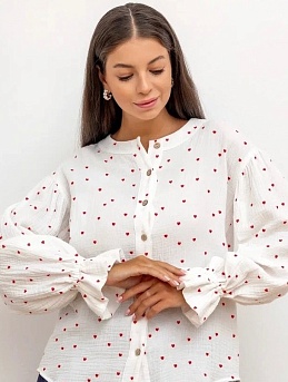 Рубашка из муслина "Красные сердечки"