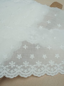 Шитье цв.молочно-белый (общая ширина 95мм, ширина вышивки 80мм), хлопок-100%, батист