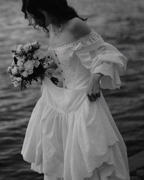 Свадебное платье из Шитья "Цветочки с ажурной каймой"