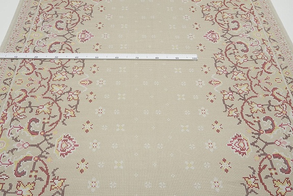 Мерный лоскут (ткань в отрезах) - Рогожка "Вышивка крестом на бежевом - цветы по кайме" цв.красный.