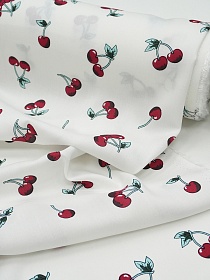 Штапель "Вишенки на молочно-сливочном", ш.1.42м, вискоза-100%, 90гр/м.кв