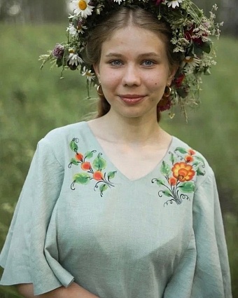 Платье с росписью из костюмного льна