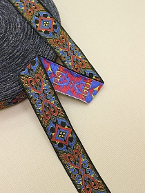 Жак.лента 32мм Сине-красный орнамент на черном