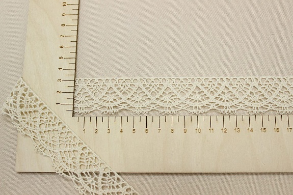 Кружево цв.суровый, ш.30мм, хлопок-100%, рис.024/3