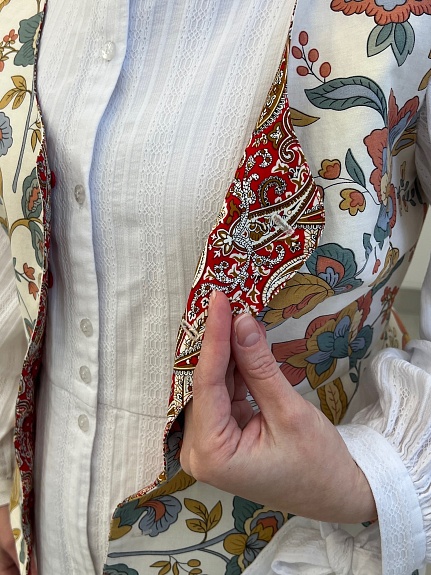 Двухсторонняя жилетка из хлопка