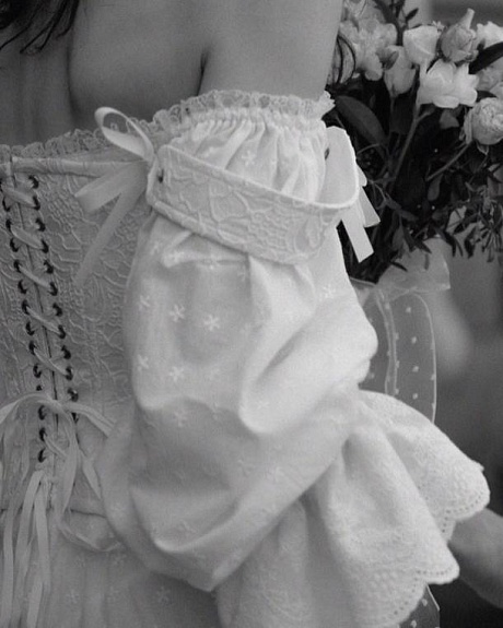 Свадебное платье из Шитья "Цветочки с ажурной каймой"