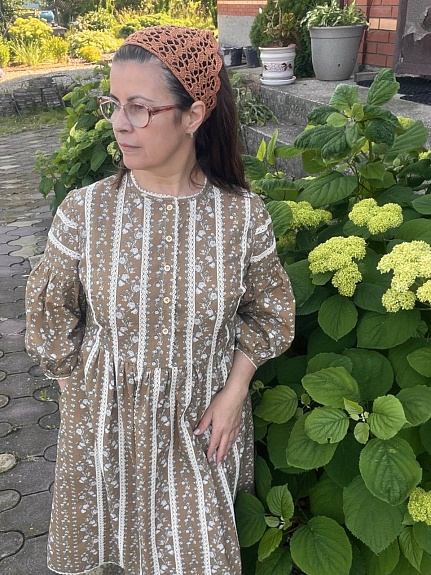 Нежное платье из импортного хлопка "Цветущие дорожки"