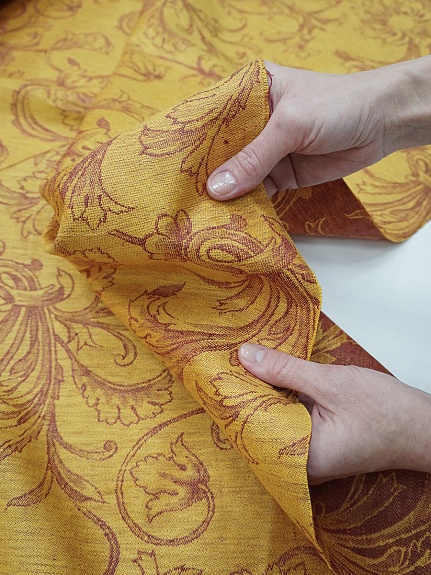 Льняной жаккард "Ренессанс" цв.бордовый/золотисто-желтый, ш.1.7м, лен-100%, 205гр/м.кв