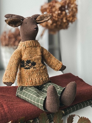 Игрушка Оленя из крапивы Рами