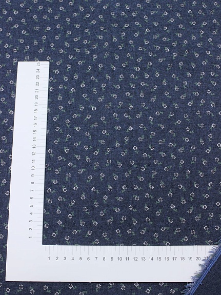 Плательный хлопок "Мелкие ромашки на джинсово-синем меланже", ш.1.5м, хл-80%, п/э-20%, 150гр/м.кв
