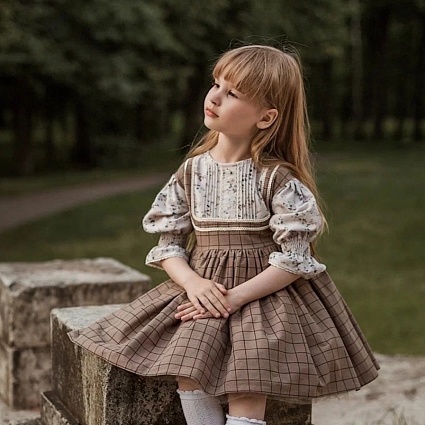 Платье их теплого хлопка для девочки