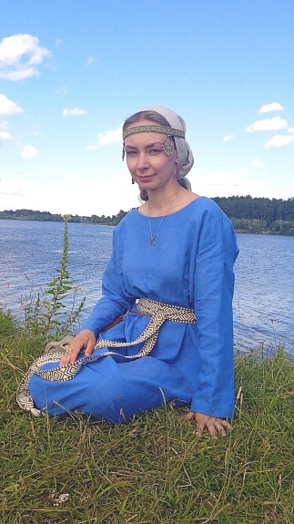 Льняное славянское платье