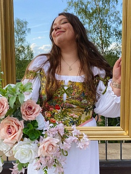 Платье из муслина с корсетом