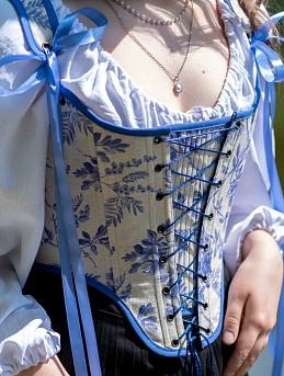 Корсет из полульна "Аркадия"