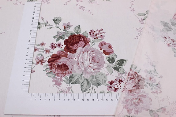 Сатин "Розамель" цв. бледный бело-розовый, ш.1.60м, хлопок-100%, 110гр/м.кв