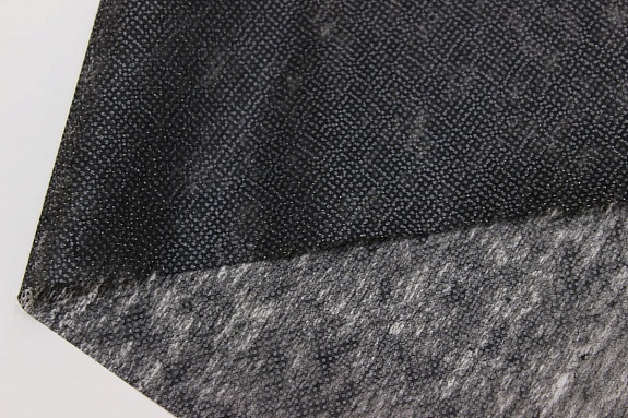 Флизелин, цв.черный, ш.1,5м, п/э-100%, 30гр/м.кв