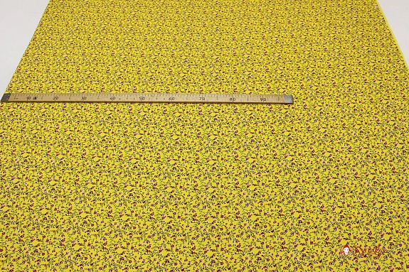 Штапель "Бордовые цветочки на желтом", ш.1.45м, вискоза-100%, 100гр/м.кв