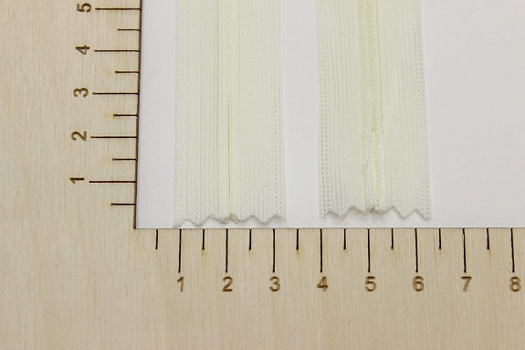 Молния потайная н/р цв.шампань-2, 20см, нейлон