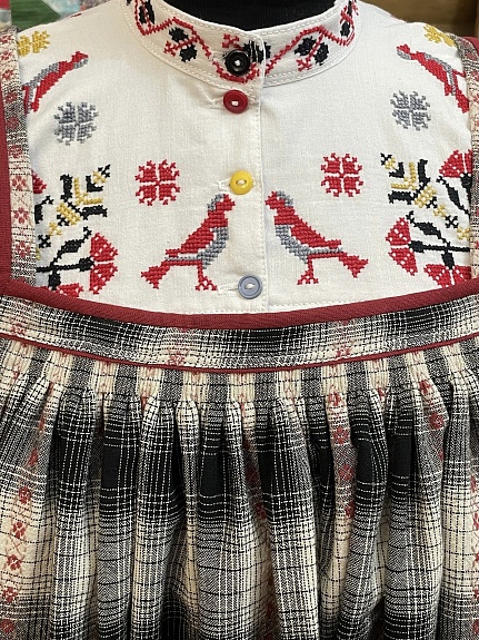 Сарафан из Пестряди "Вышивка на клетке"