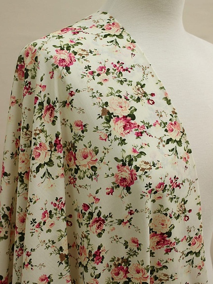 Импорт. хлопок "Большие пионы на сливочном", ш.1.5м, хлопок-100%, 100гр/м.кв