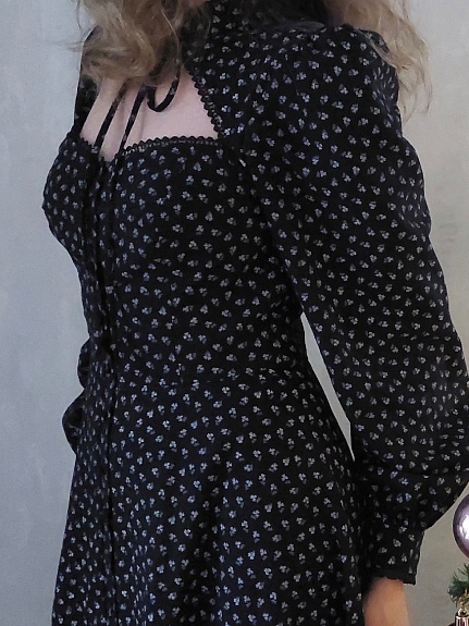 Вечернее платье из теплого хлопка "Цветочки - мотылечки"