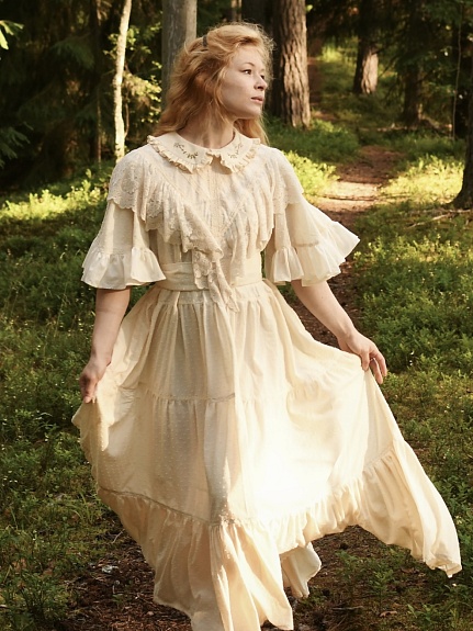 Роскошное платье из  Фактурного хлопка "Шарики" 