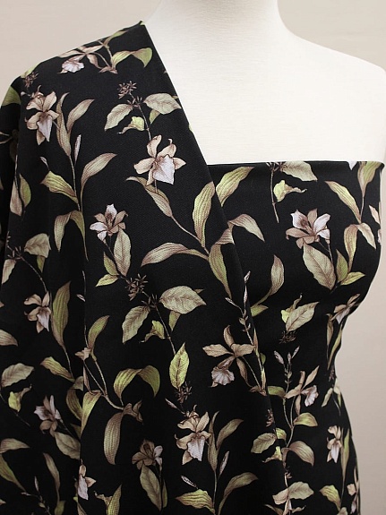 Плательная вискоза "Цветочный вернисаж" цв.черный, ш.1.45м, вискоза-100%, 125гр/м.кв