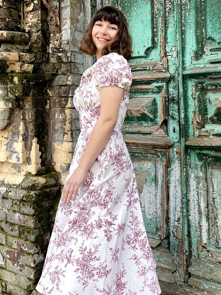 Платье из полульна "Райские птицы" в вишневом цвете