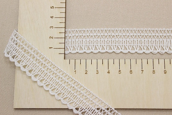 Кружево цв.молочный, ш.25мм, хлопок-75%, п/э-25%