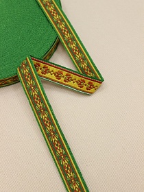 Жак.лента 18мм Желтый/красно-оранжевый орнамент на зеленом