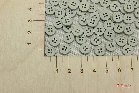 Пуговица пластмасса, цв.светлый серо-оливковый, 8мм, 4 отверстия