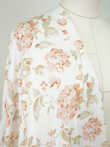 Штапель Премиум (Digital) "Майская роза" цв.белый, ш.1.45м, вискоза-100%, 105гр/м.кв