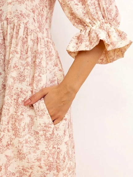 Нежное платье из муслина "Садовая романтика"
