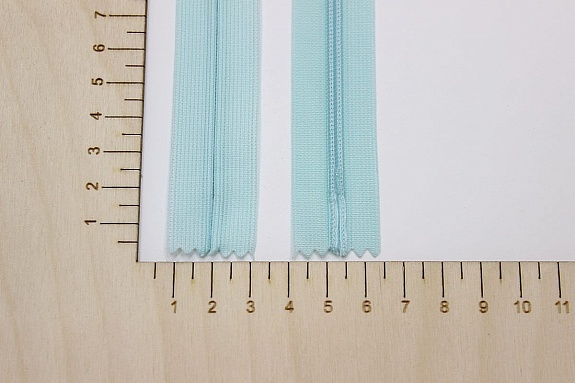 Молния потайная н/р цв.св.мятное мороженое, ВИД2, СОРТ2,   40см, нейлон