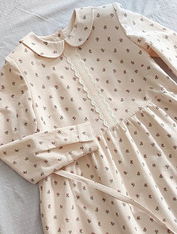 Платье из теплого хлопка "Маленькие розочки"