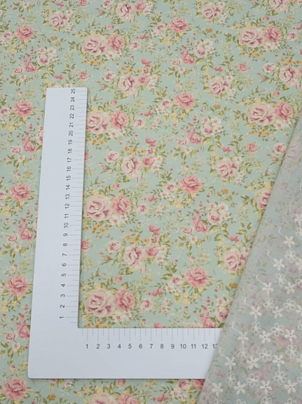 Мерный лоскут - Шитье Digital "Мэри Роуз" цв.морозная мята, ш.1.5м (выш.часть1.35м), батист, х