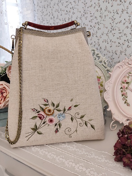 Сумка с вышивкой ручной работы из конопли